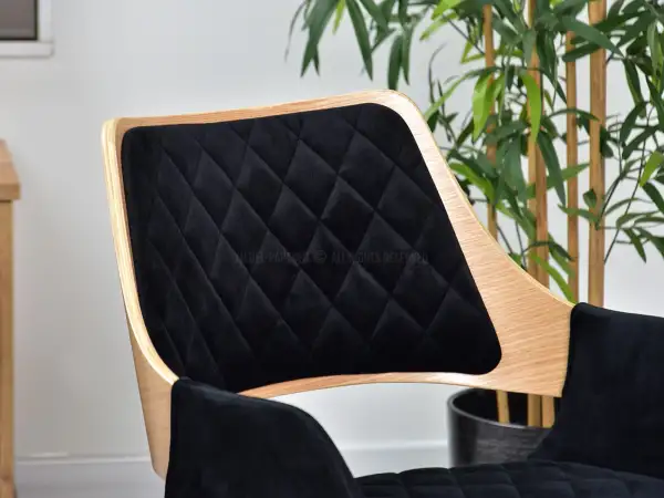 Wybierz krzesło welurowe do swojego mieszkania i wprowadź nowoczesny design